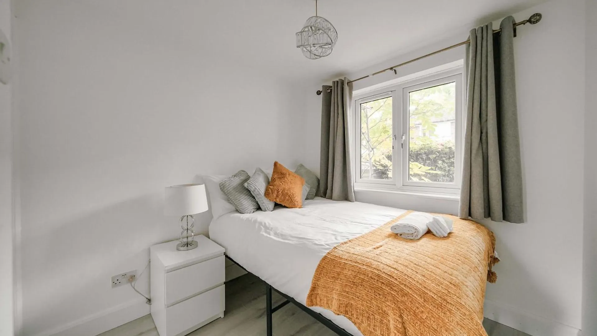 Lara'S Place In Canada Water - 1 Double Bed, 1 Sofa Bed Londres Apartamento