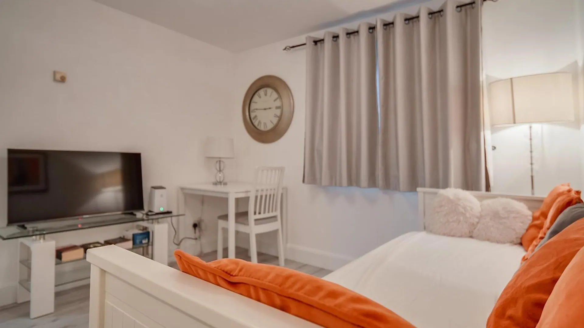 Lara'S Place In Canada Water - 1 Double Bed, 1 Sofa Bed Londres 0*,