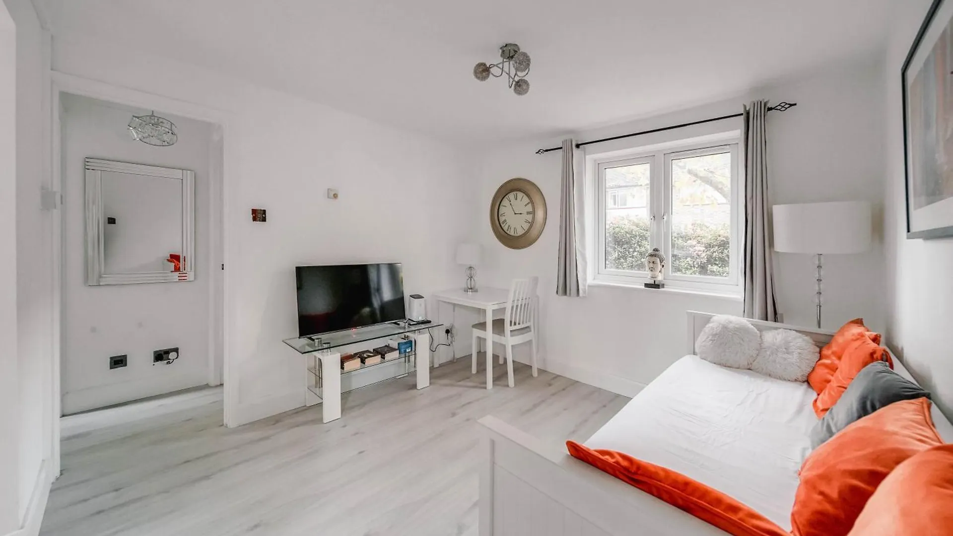 Apartamento Lara'S Place In Canada Water - 1 Double Bed, 1 Sofa Bed Londres